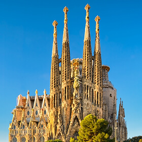 スペイン周遊ツアー サグラダ･ファミリア＋グラナダ＋セビリア＋コルドバ