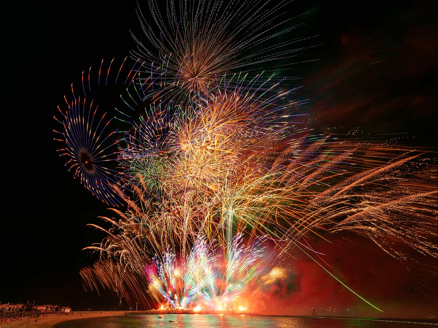 海洋博公園花火大会