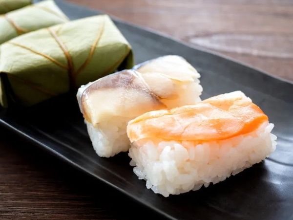 吉野下市を訪れた人のみが味わえた秘密の絶品『柿の葉寿司よいよい』