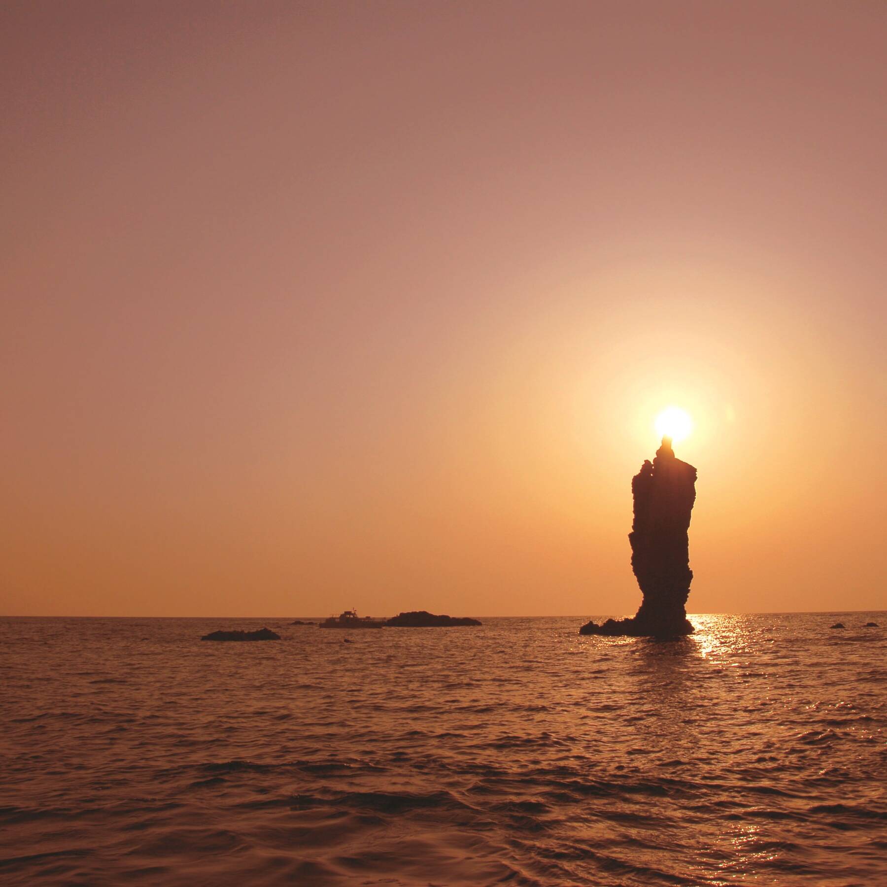 隠岐諸島 ローソク島