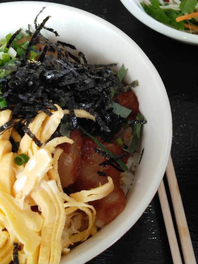与那国島 カジキ漬け丼定食