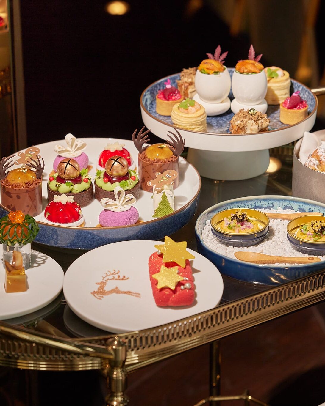 ウォルドーフ アストリア アフタヌーンティー