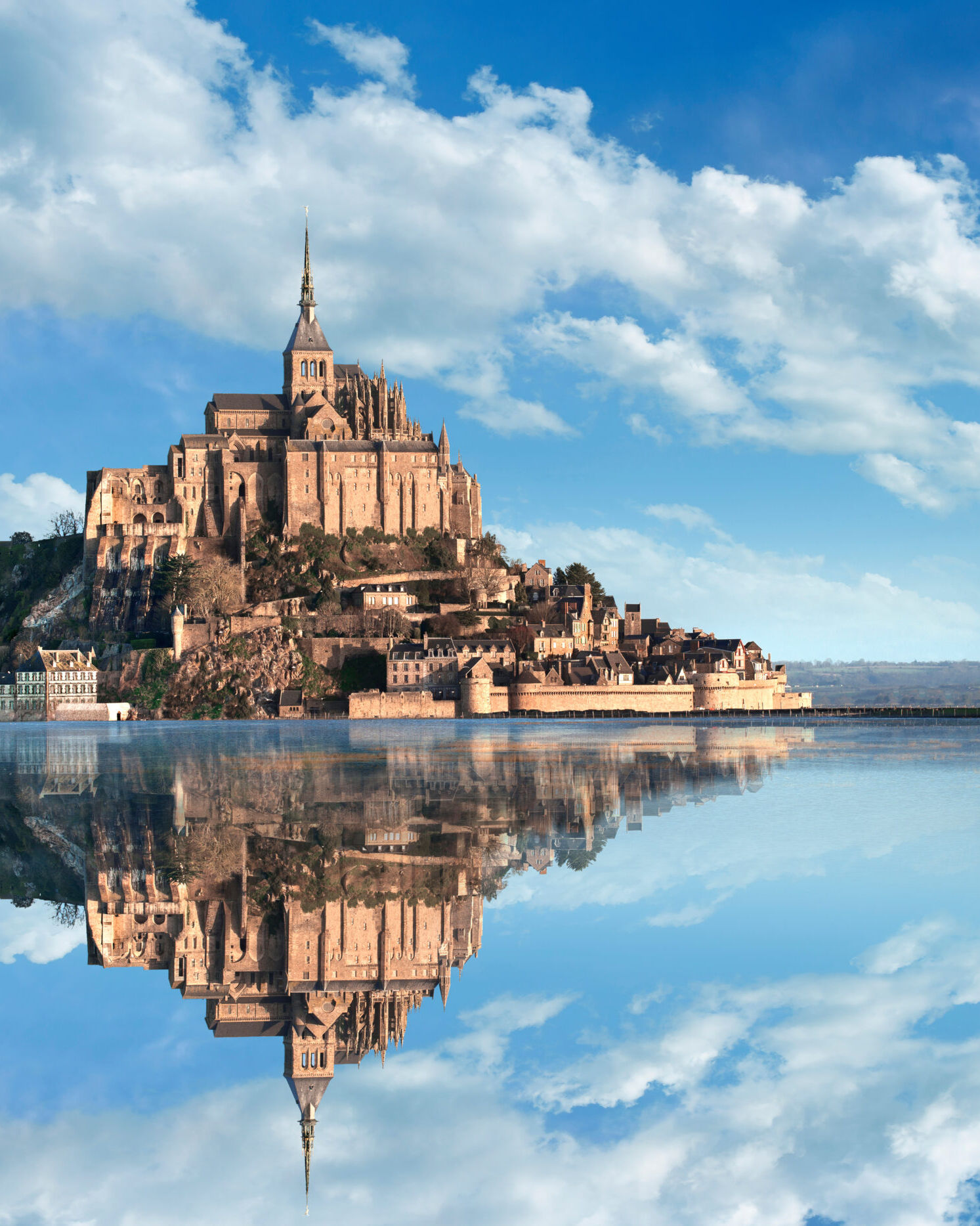 パリ発モンサンミッシェル日帰りツアー