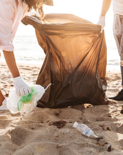 海の掃除など、ボランティア活動