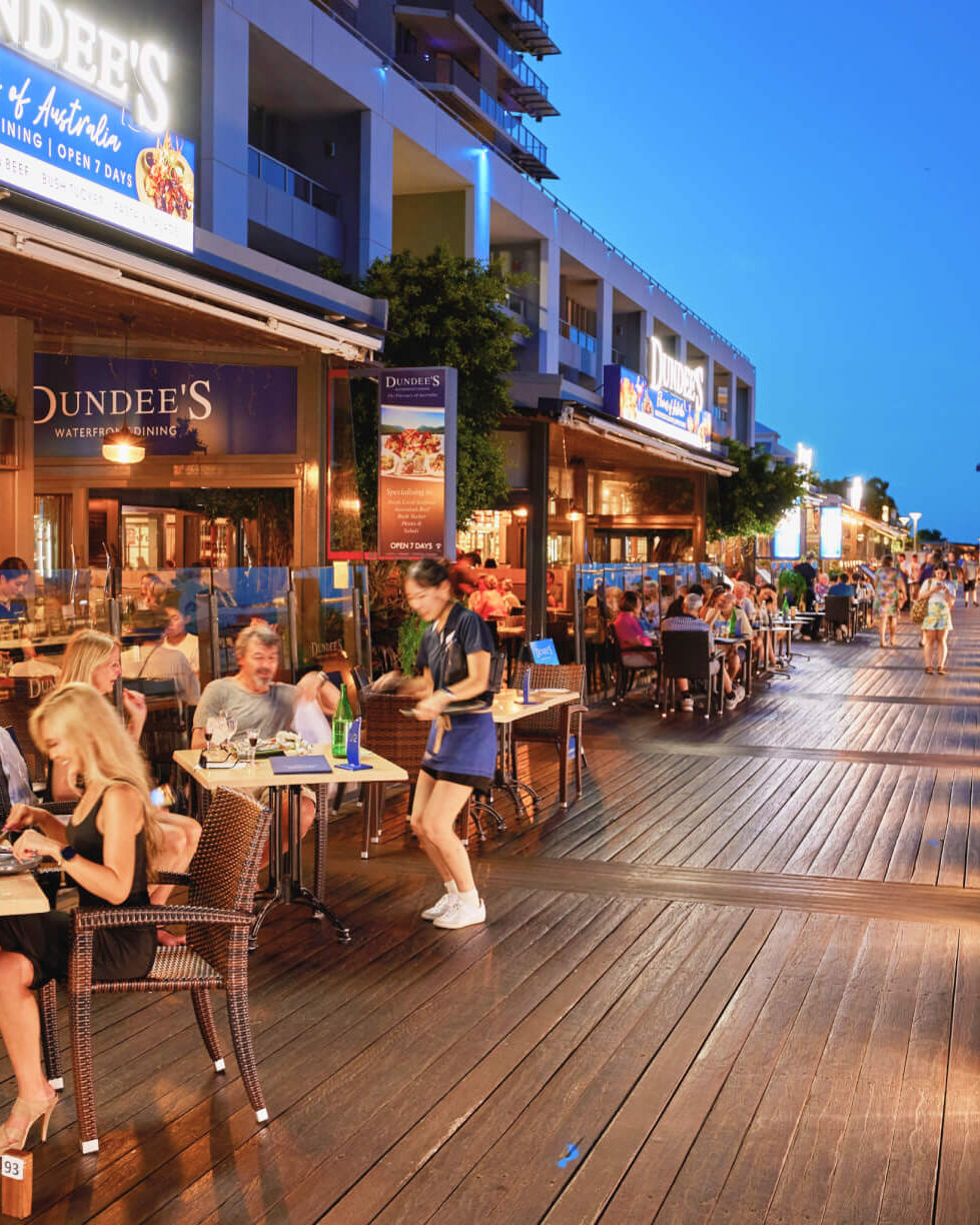 Dundee's on the Waterfront