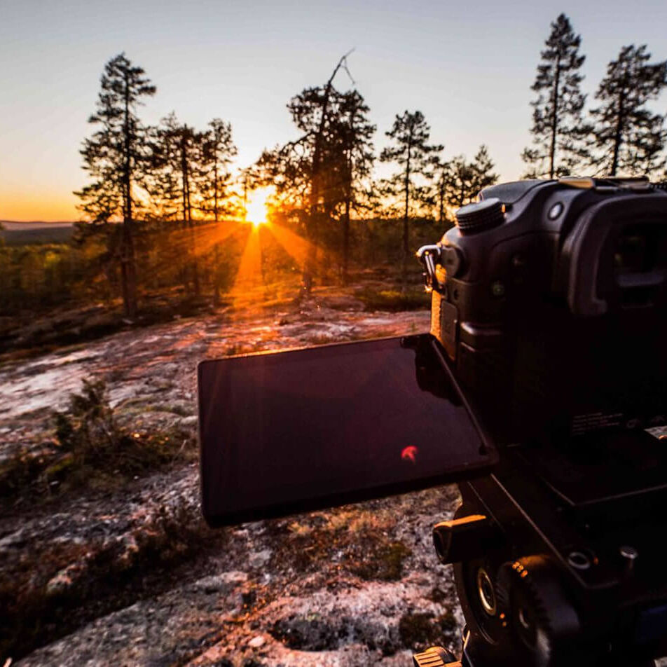 フィンランドの白夜！沈まぬ太陽 撮影ツアー